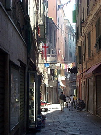 Xtrallusion offers characteristic Bed and Breakfast, B&B, Guest House, Hotel, Albergo and Country Lodge accommodation in Italy. Plus independent self-guided Walking, Adventure, Activity, Skiing and Paragliding Holiday itineraries on the Italian Rivieras, in the Italian Lakes, in the Italian Alps and in some of the most beautiful corners of Italy.